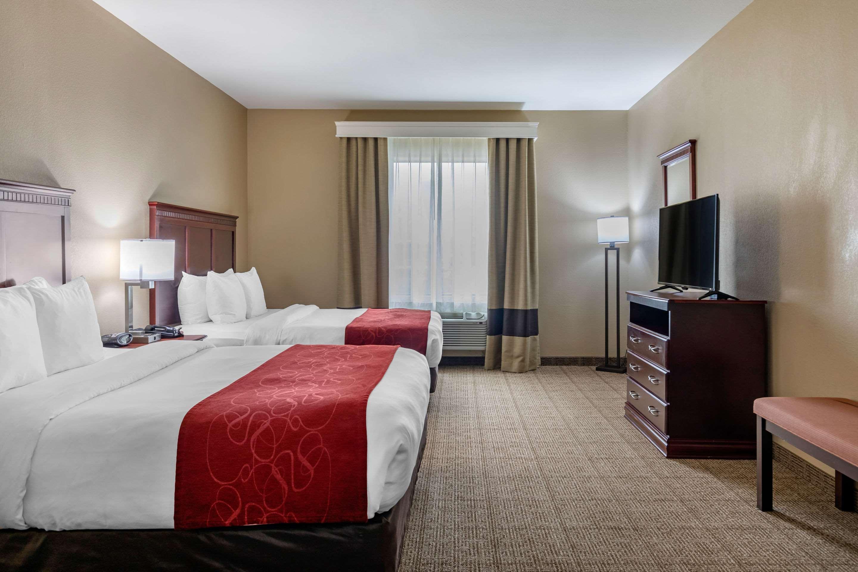 Comfort Suites Ennis Buitenkant foto