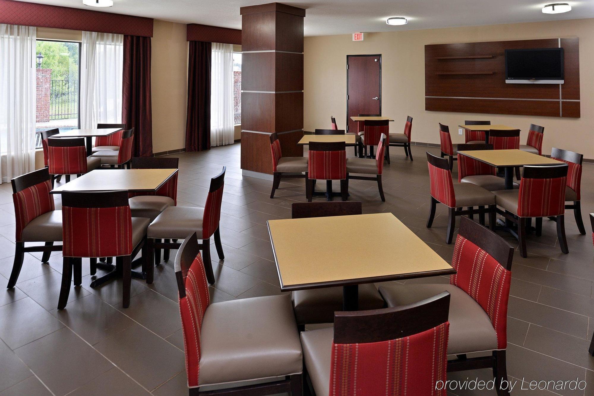 Comfort Suites Ennis Buitenkant foto