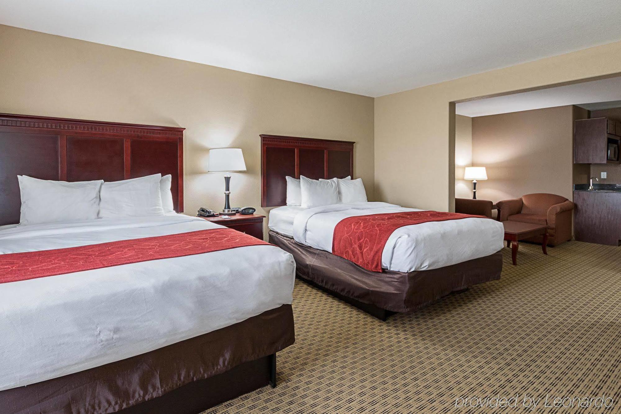 Comfort Suites Ennis Buitenkant foto